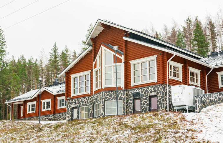 Hirvirannan leirikeskus Kontiolahdella. SKES Rakennusliikkeen toteuttama kohde.