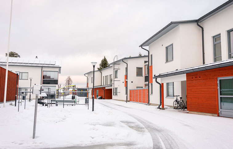 Asunto Oy Siihtalantie 12, SKES Rakennusliikkeen uudiskohde ulkoa.